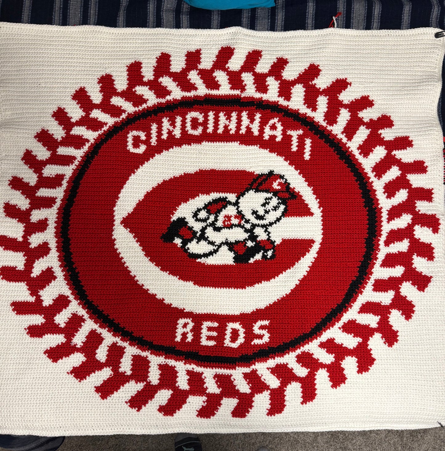 Cincinnati Reds Crochet Pattern 170 x 170