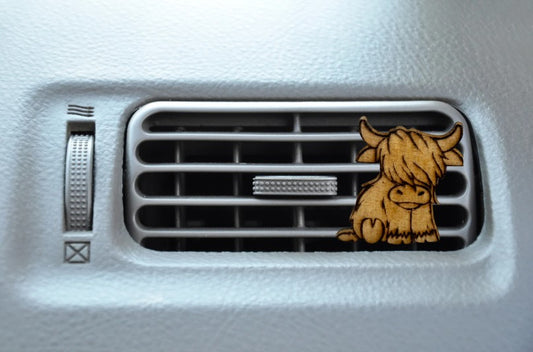 Highland Cow Wood Essential Oil Air Vent Diffuser