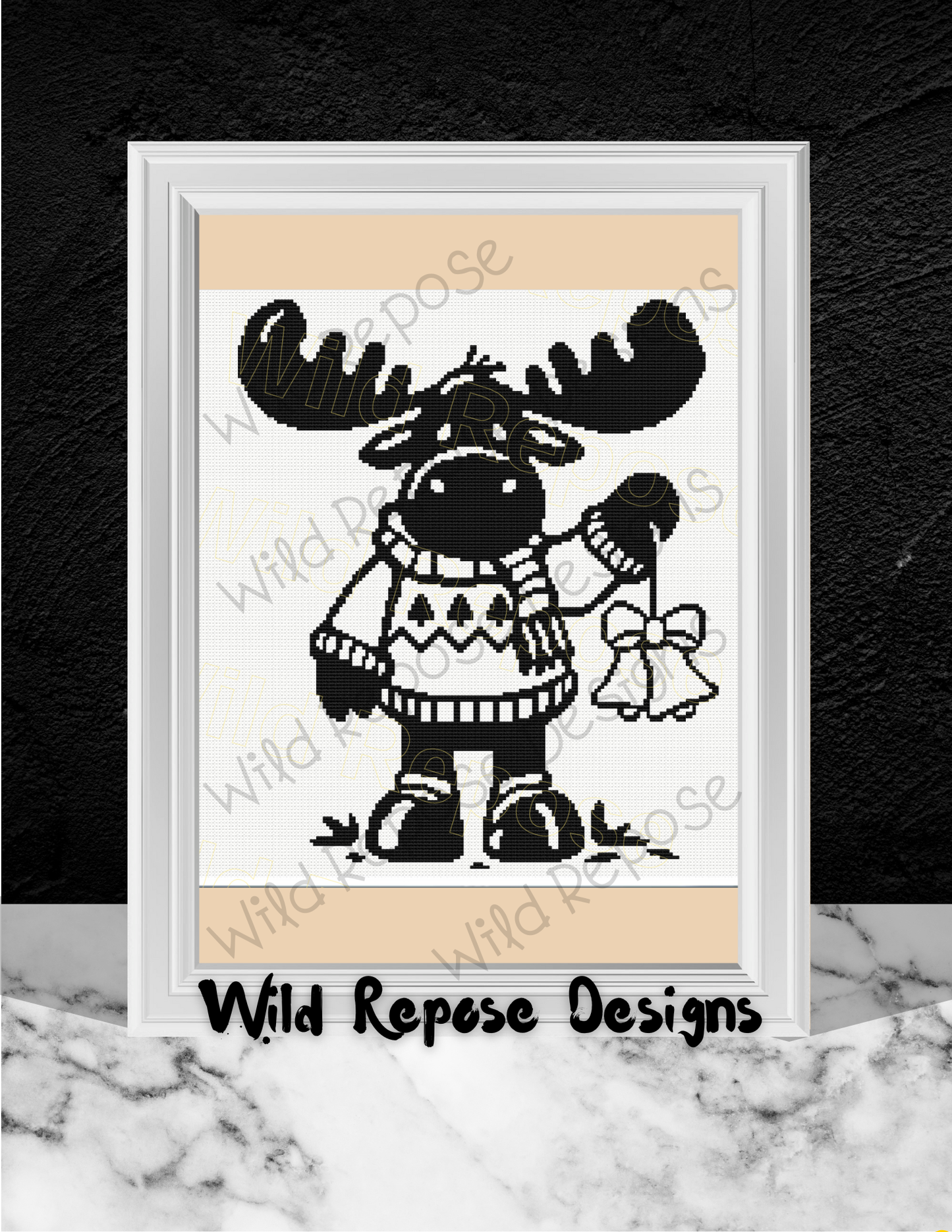 Moose with Bells B/W Crochet Pattern 180 x 180