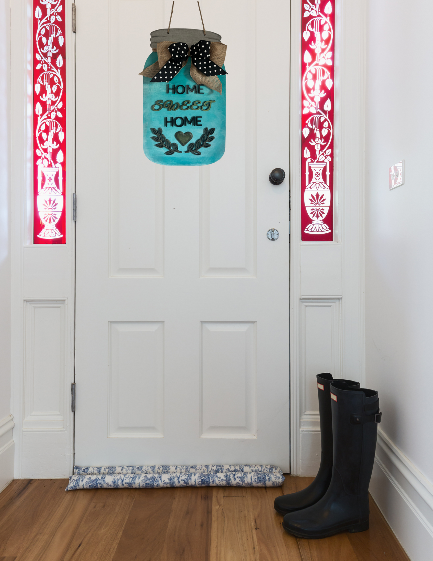 Rustic Mason Jar "Home Sweet Home" Door Hanger – Farmhouse Wall Décor for Front Door, Porch, or Entryway